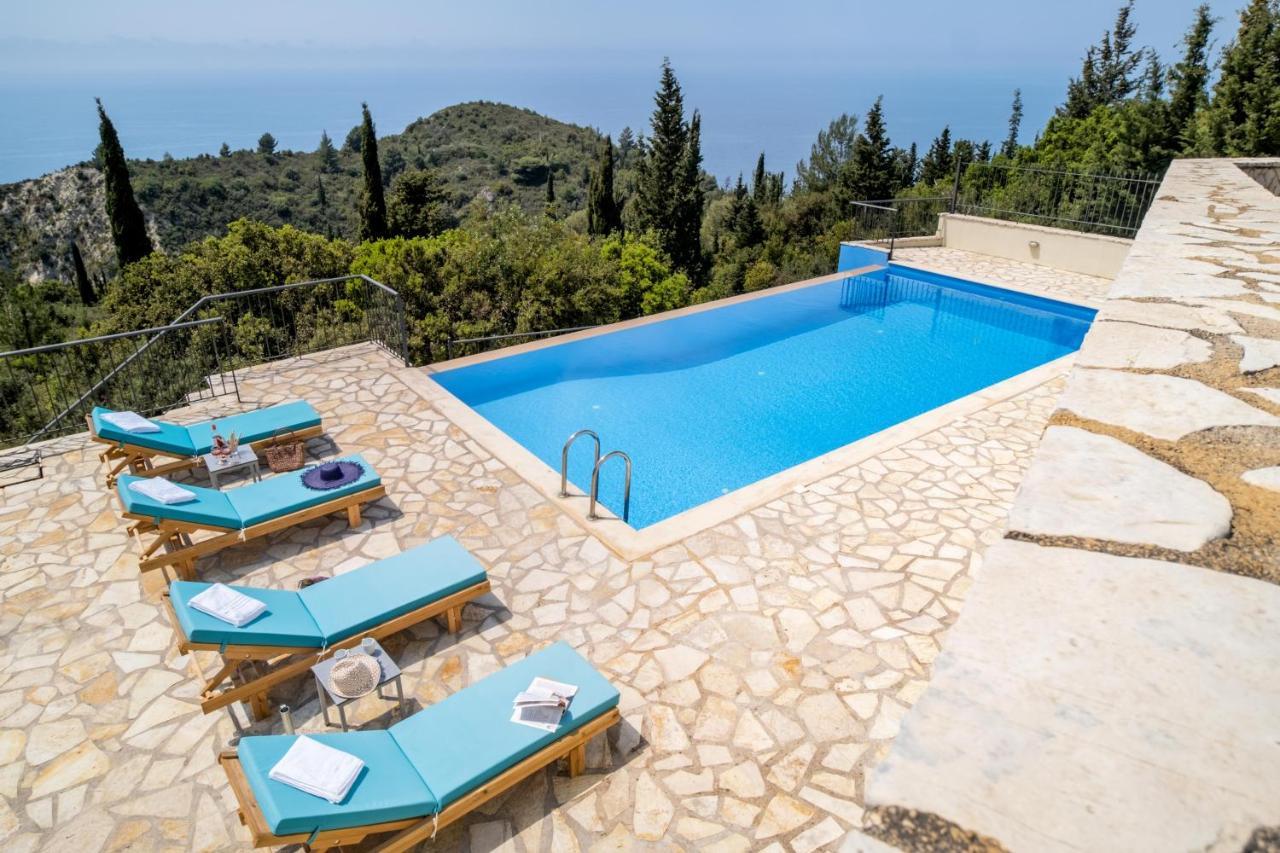 Sapphire Blue Villa Kalamítsi Exterior photo